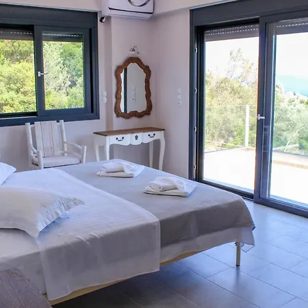 Maura-lefkada Kolonion