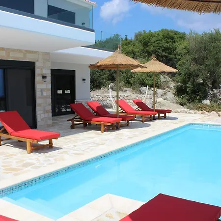 Maura-lefkada